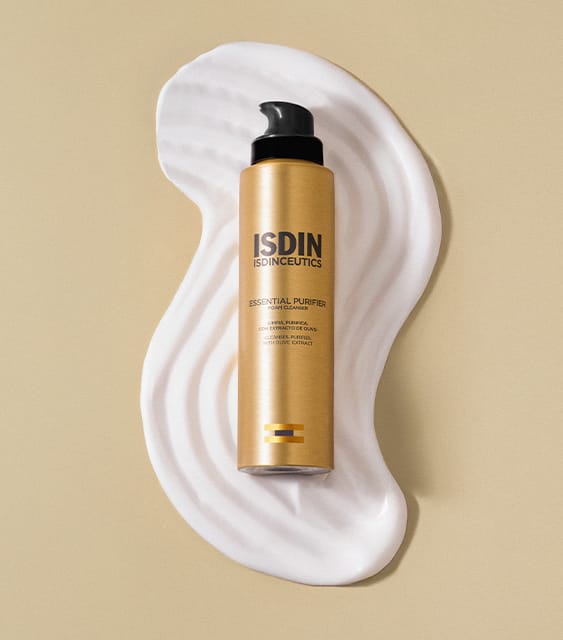 ISDIN ISDINCEITICS La bellezza comincia da un gesto semplice: detergere la pelle