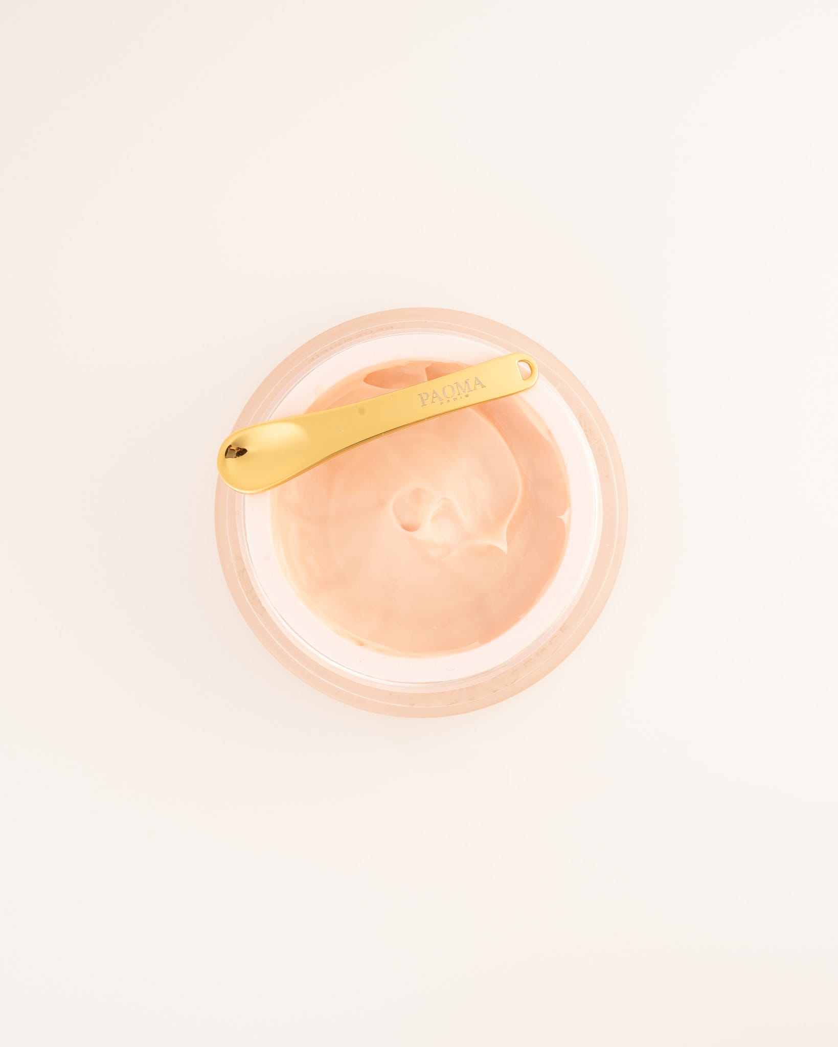 Paoma Paris e la bellezza come gesto d’amore