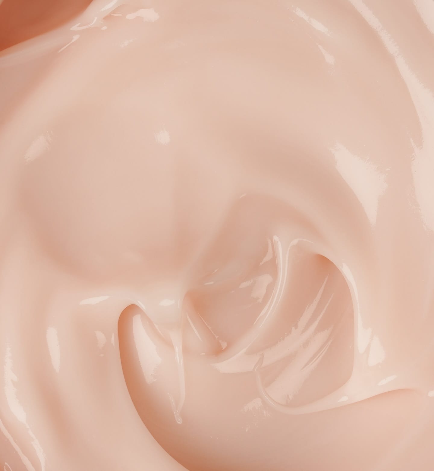 Paoma Paris e la bellezza come gesto d’amore