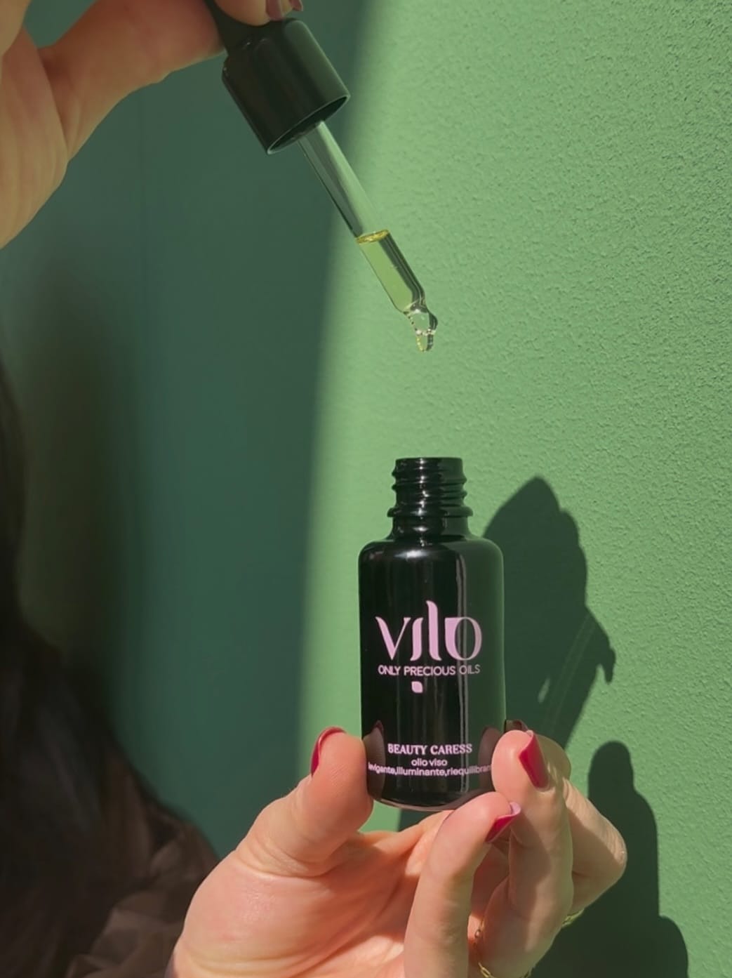 BEAUTY CARESS di Vilo,  il tocco di luce che la tua pelle aspettava