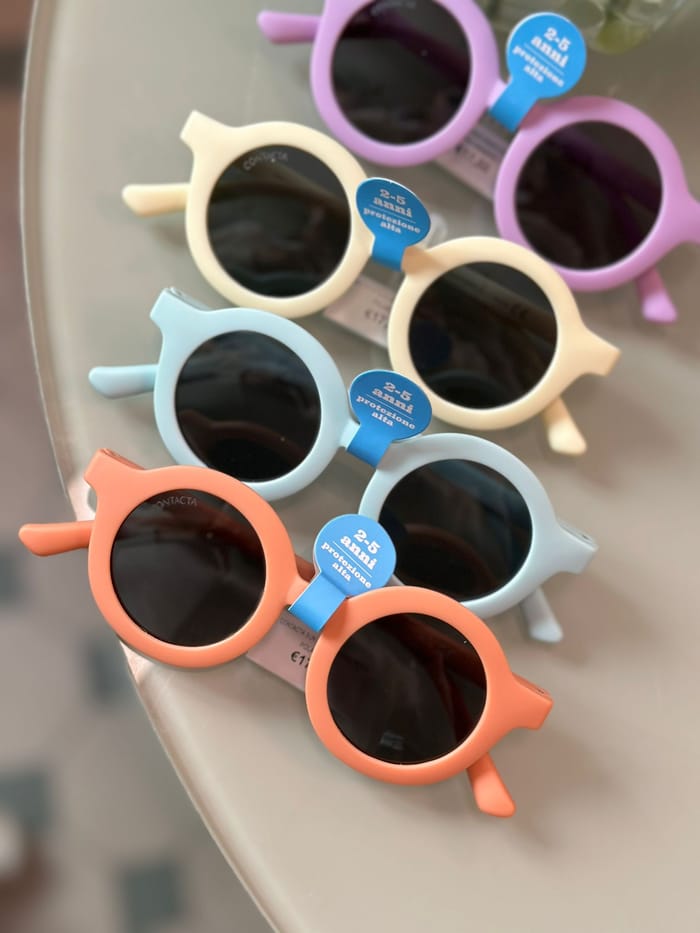 Occhiali da sole per bambini: piccoli accessori, grandi alleati.